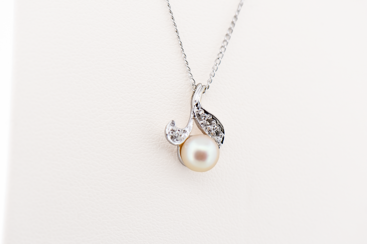 Mid-Century White Akoya Pearl & Diamond Pendant