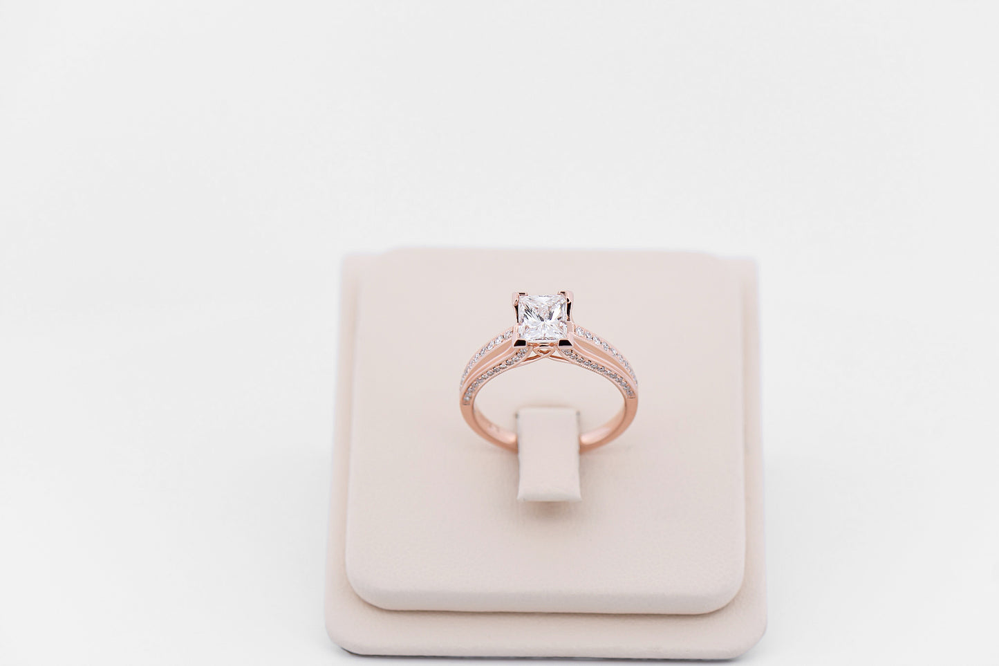 Modern Rose Gold Engagement Ring with 1ct Princess Cut Diamond
