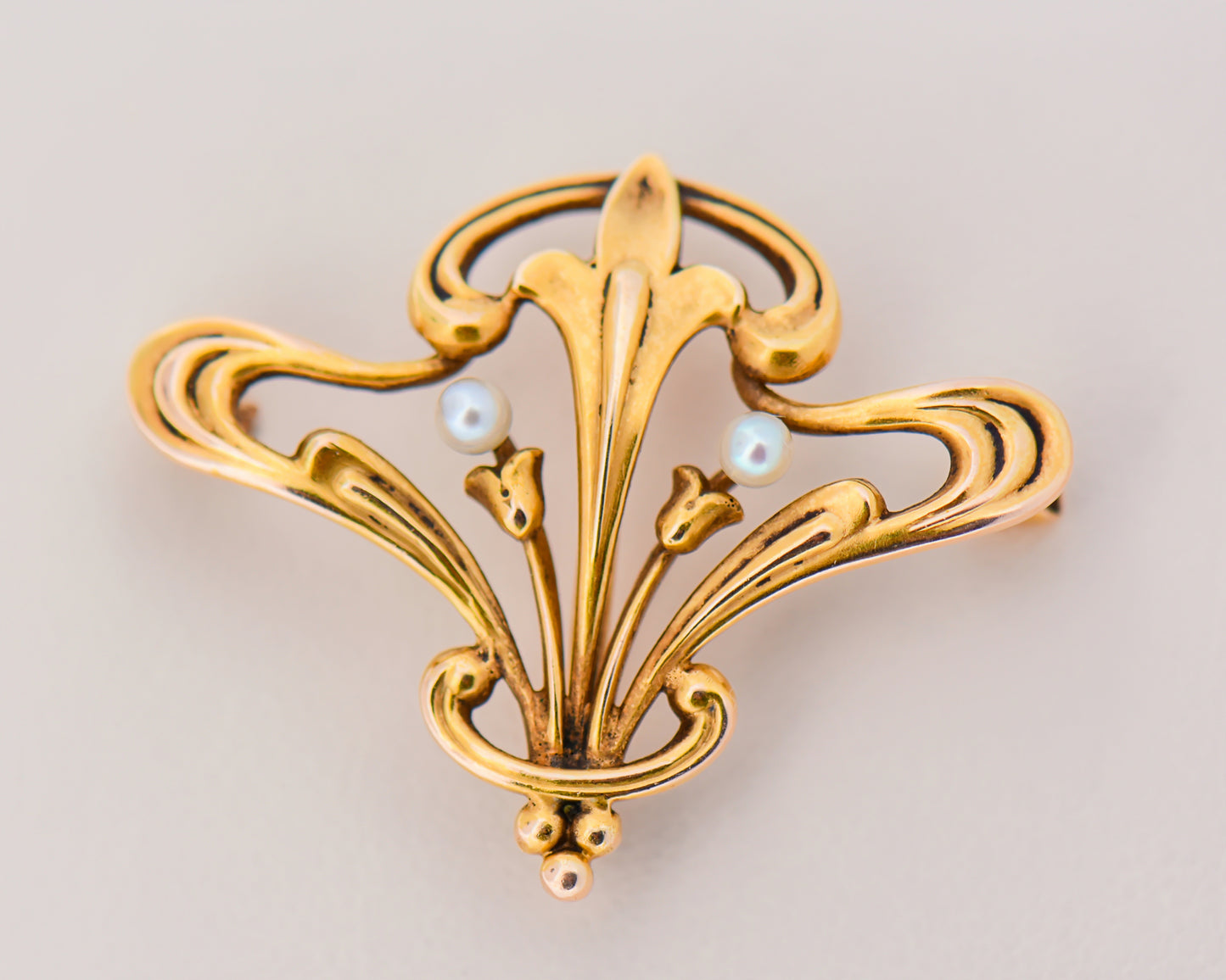 Art Nouveau Gold Brooch with Pearl Accents