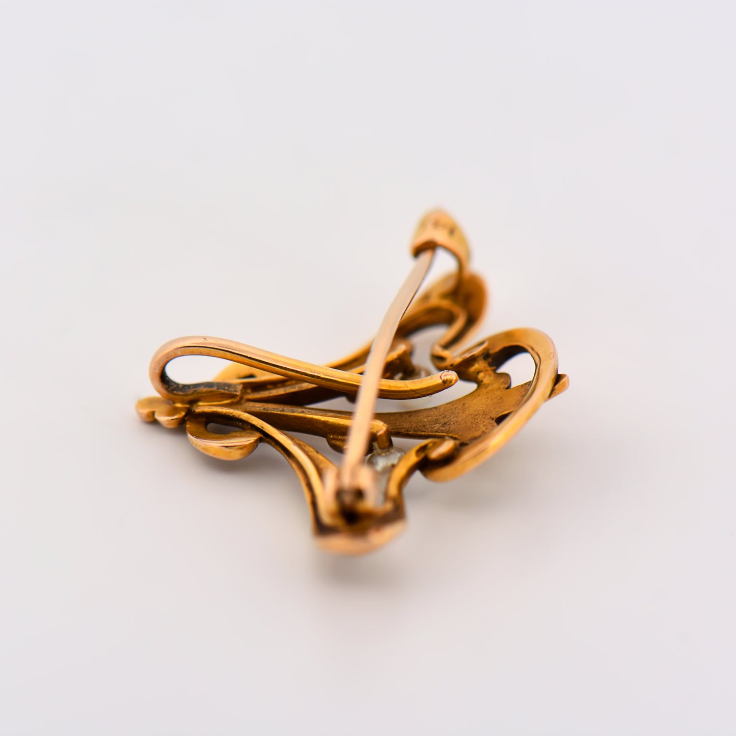 Art Nouveau Gold Brooch with Pearl Accents