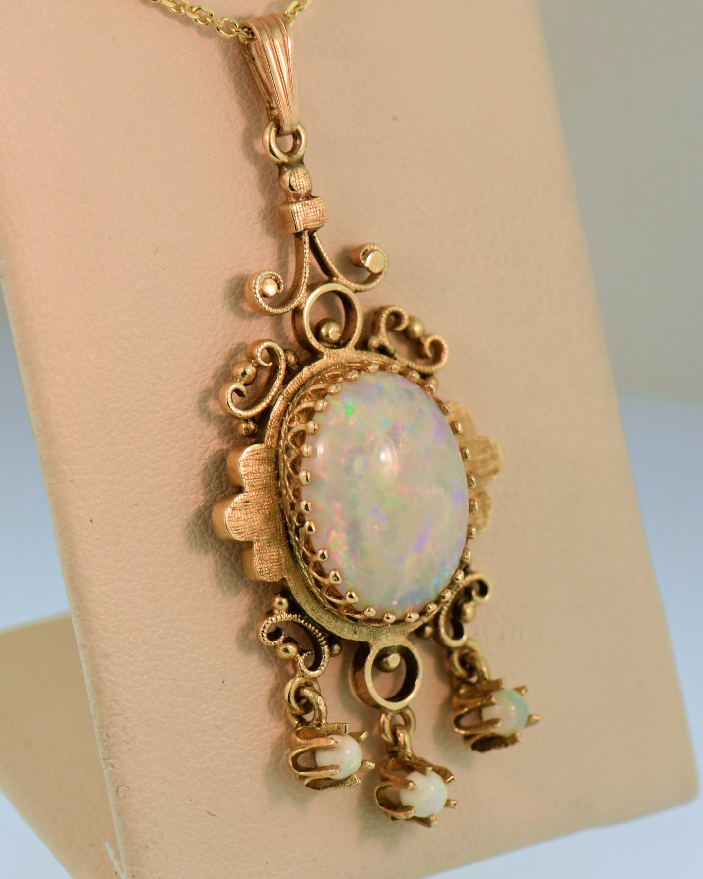 Mid-Century Vintage Italianate Gold & Opal Pendant