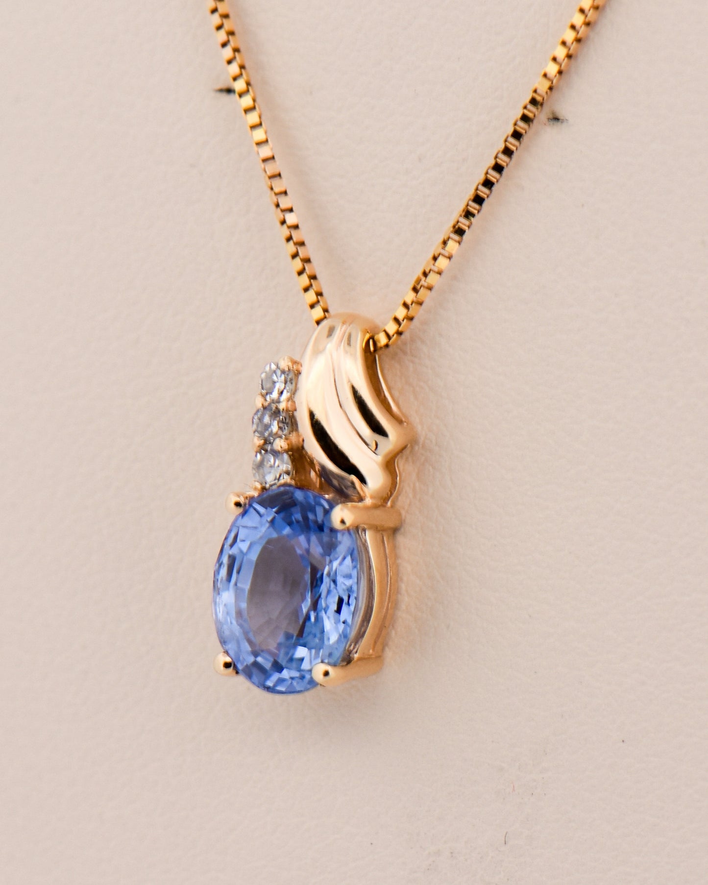 Periwinkle Blue Ceylon Sapphire & Diamond Pendant