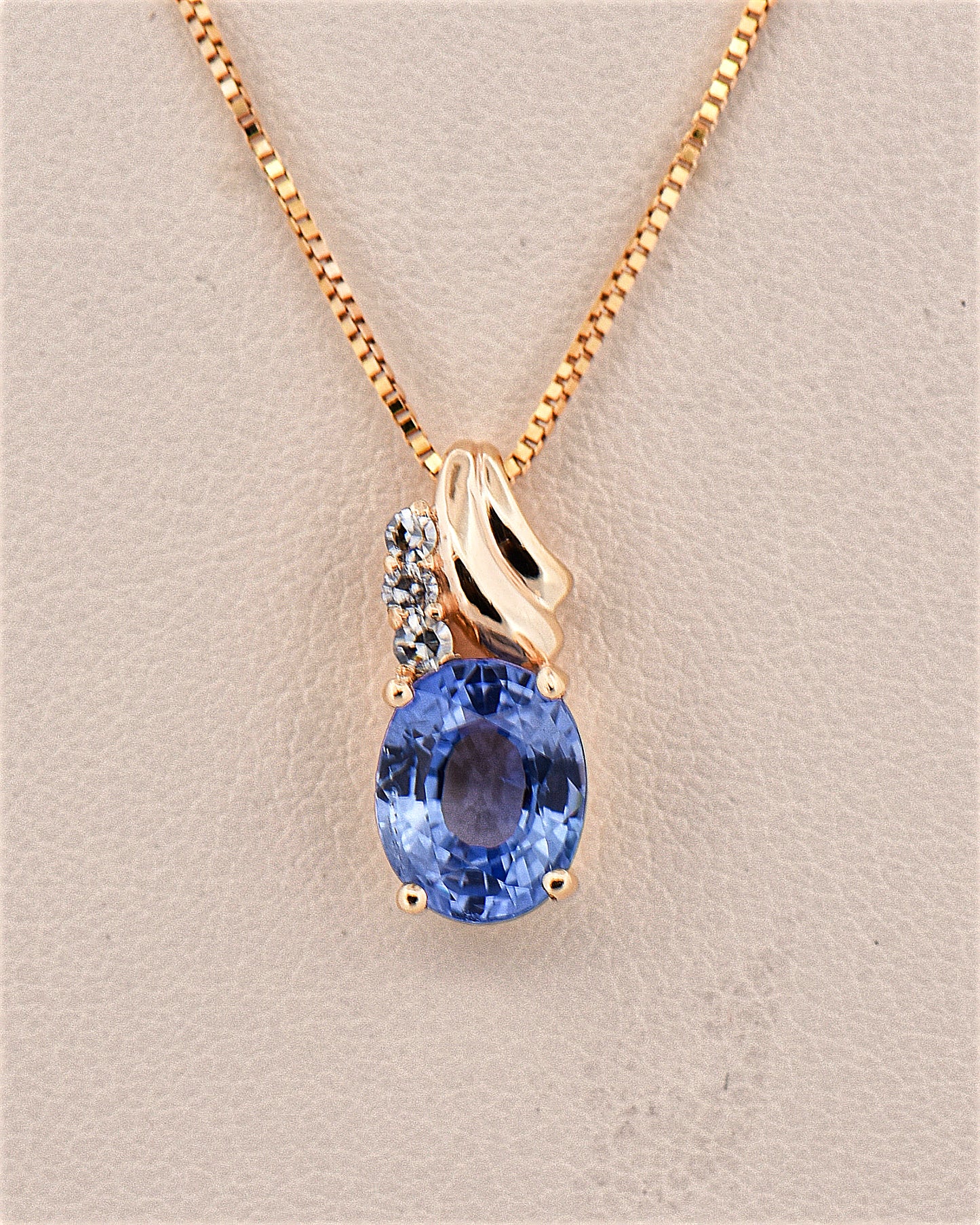 Periwinkle Blue Ceylon Sapphire & Diamond Pendant
