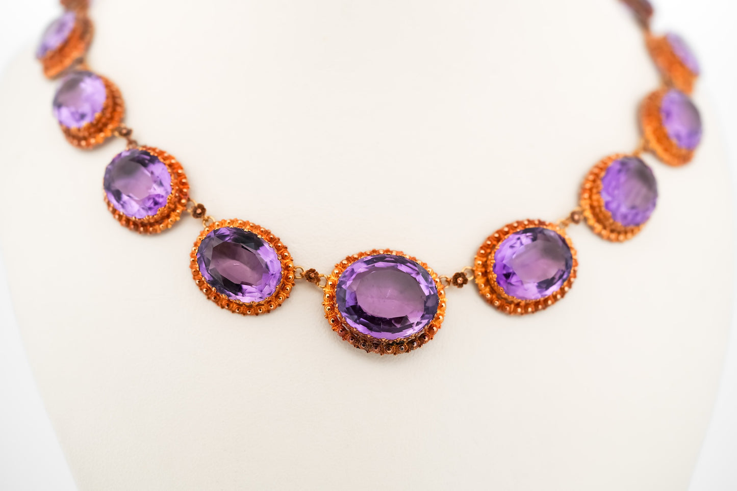 Regal Victorian Amethyst Riviere Necklace in 18k Yellow Gold