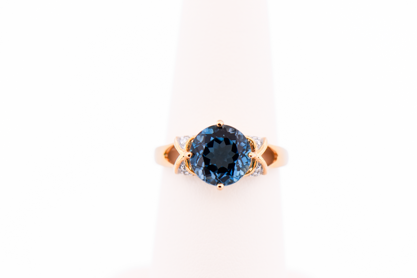 Round London Blue Topaz Ring in Yellow Gold