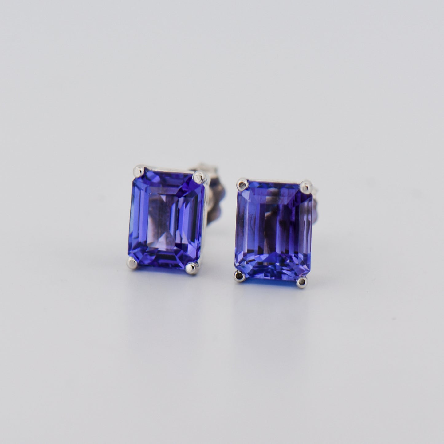 Emerald-Cut Tanzanite Stud Earrings in 18k White Gold