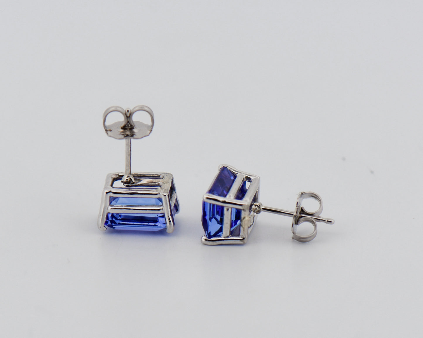Emerald-Cut Tanzanite Stud Earrings in 18k White Gold