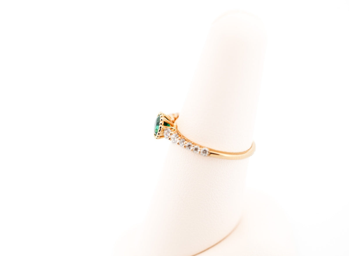 Top Gem Quality Round Emerald Engagement Ring in Yellow Gold Milgrain Bezel