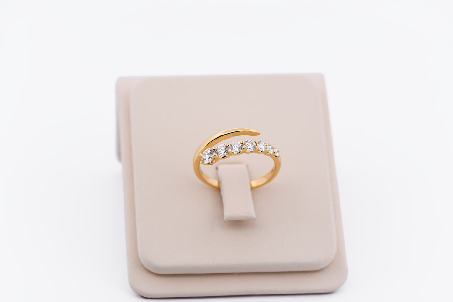 Top Quality Graduated Diamond Bypass Ring - Modern Snake Ring