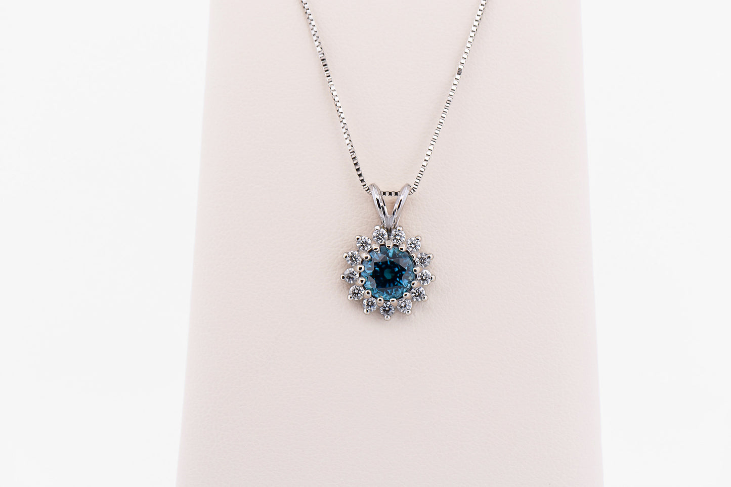 Top Quality Natural Blue Zircon Pendant with Diamond Halo