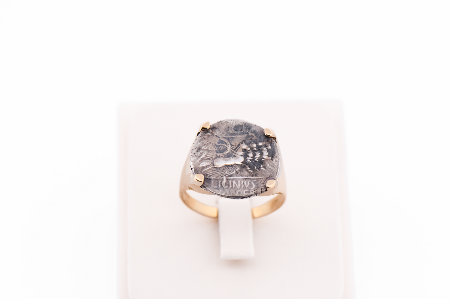 Vintage 14k Gents Ring with Ancient Roman Licinius Denarius Silver Coin
