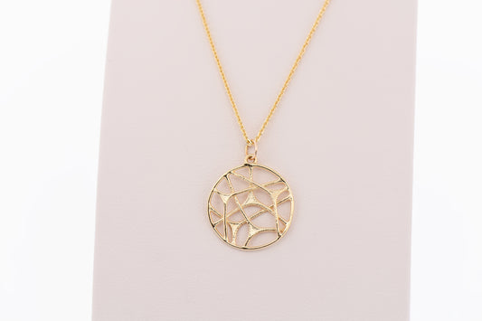 Vintage Dream Catcher Pendant in Yellow Gold
