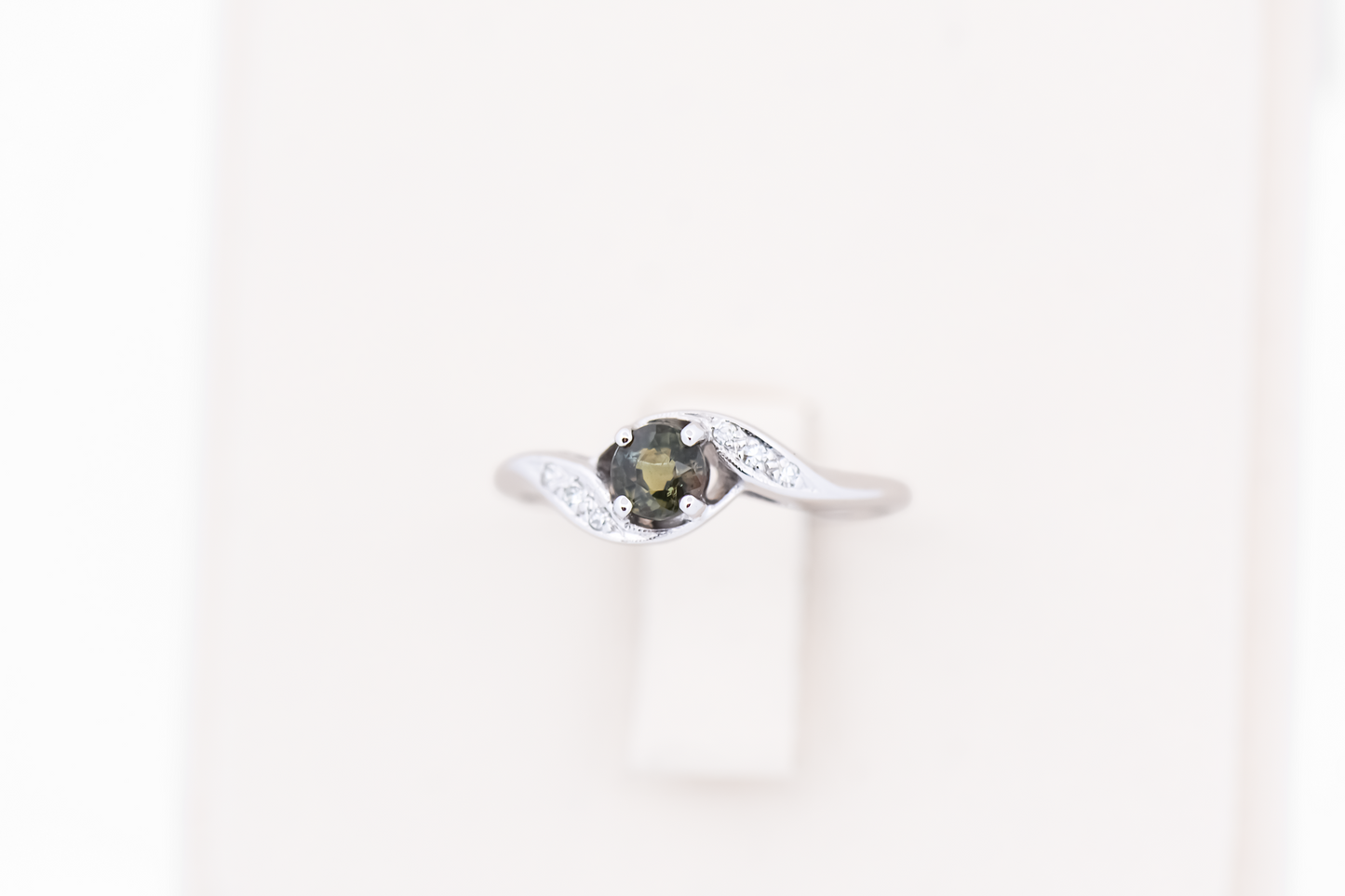 Vintage Natural Alexandrite & Diamond Ring in White Gold