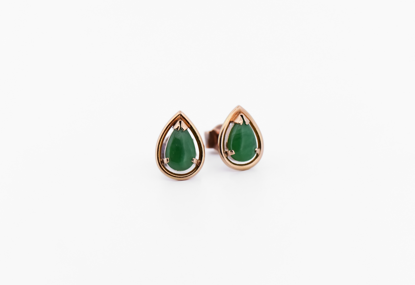 Vintage Pear Shaped Green Jadeite Stud Earrings in 14k Gold