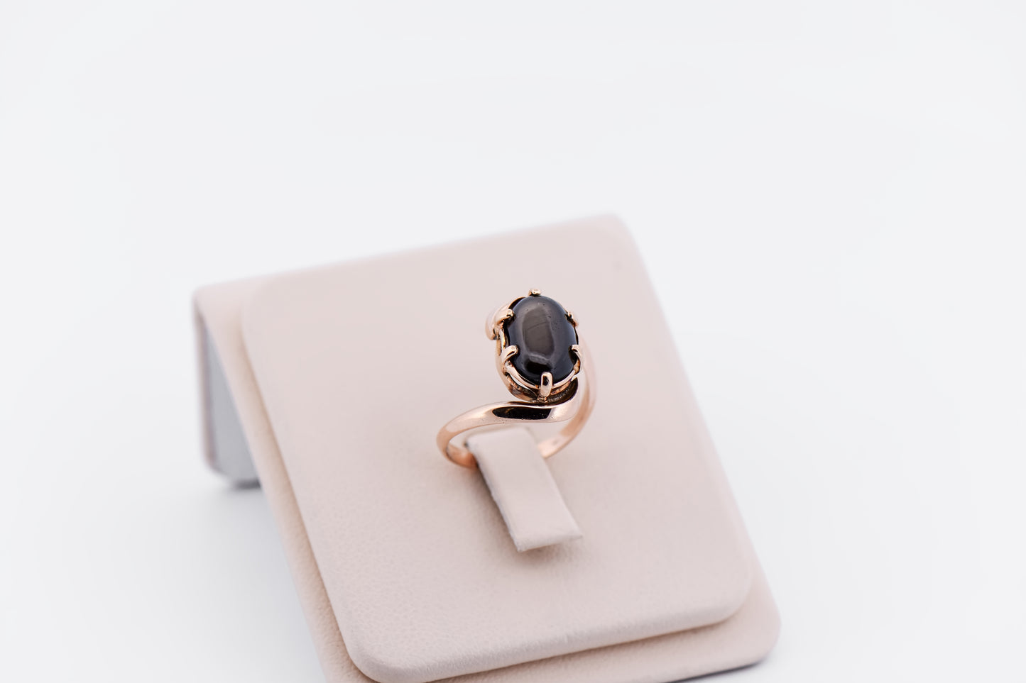 Vintage Rose Gold Solitaire Ring with Oval Black Star Sapphire