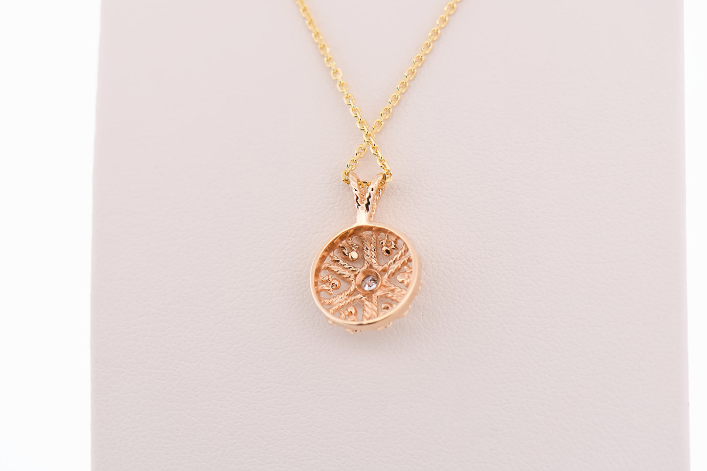 Vintage Filigree Diamond Pendant in Yellow Gold