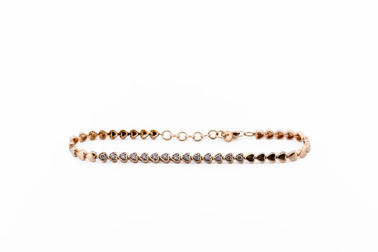 Yellow Gold & Diamond Bracelet with Heart-Shaped Links