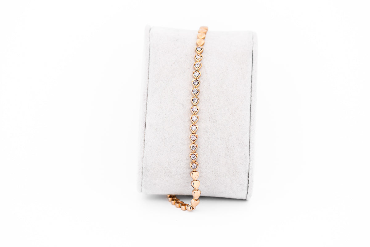 Yellow Gold & Diamond Bracelet with Heart-Shaped Links
